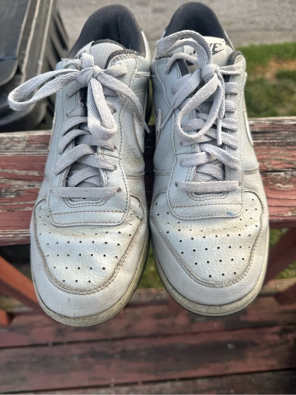 Men’s Nike tennis shoes size 8 1/2 men’s